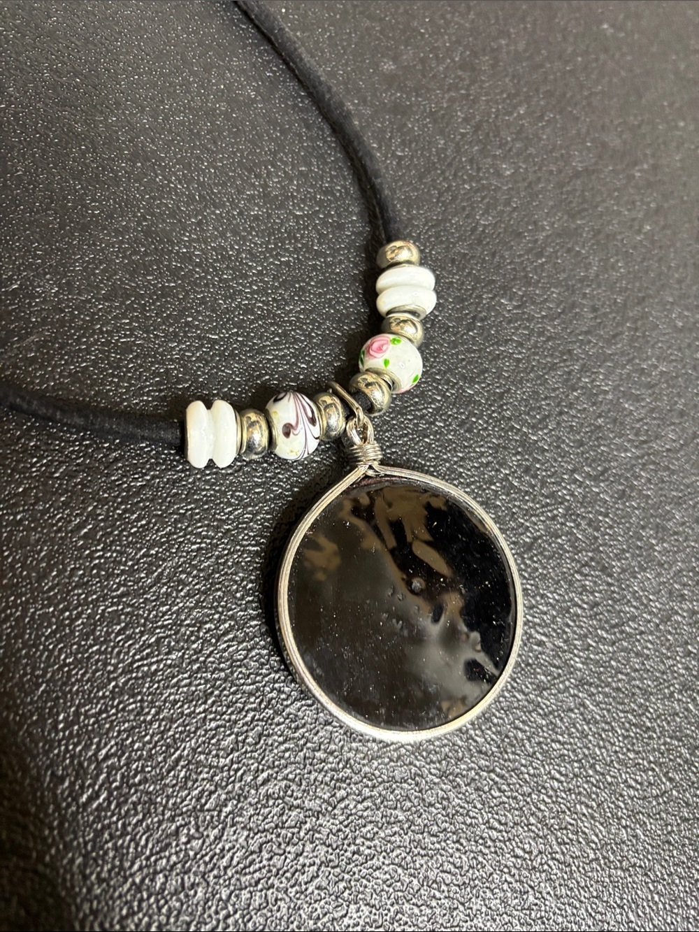 Vintage Swirl Glass Pendant Necklace Black White Glass Lampwork Beaded Cord - Picture 8 of 10
